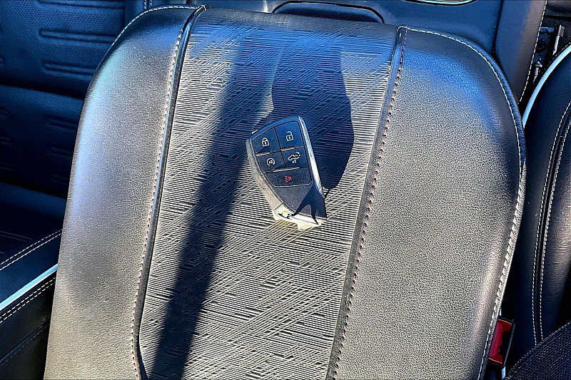 Used 2023 GMC Sierra 1500 AT4X AWD/4WD image 18
