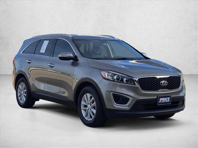 Used 2018 Kia Sorento FWD image 3