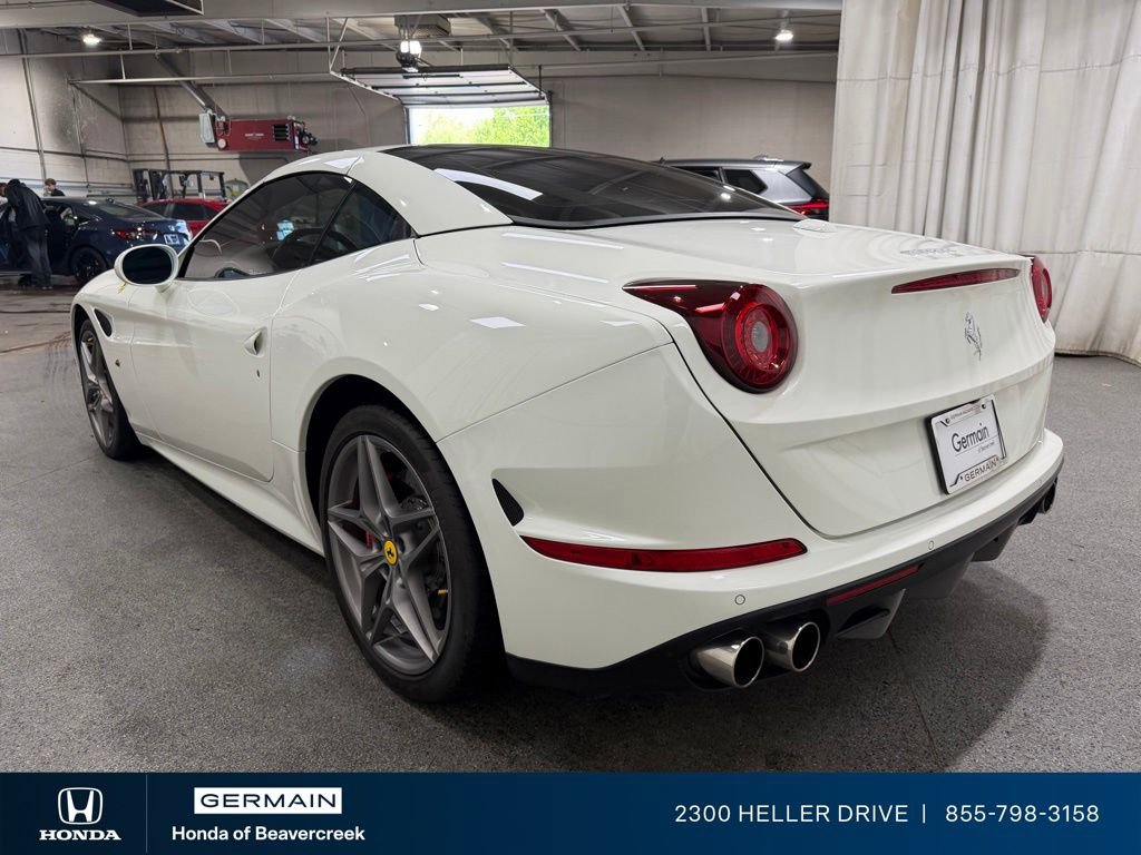 Used 2016 Ferrari California T RWD image 6