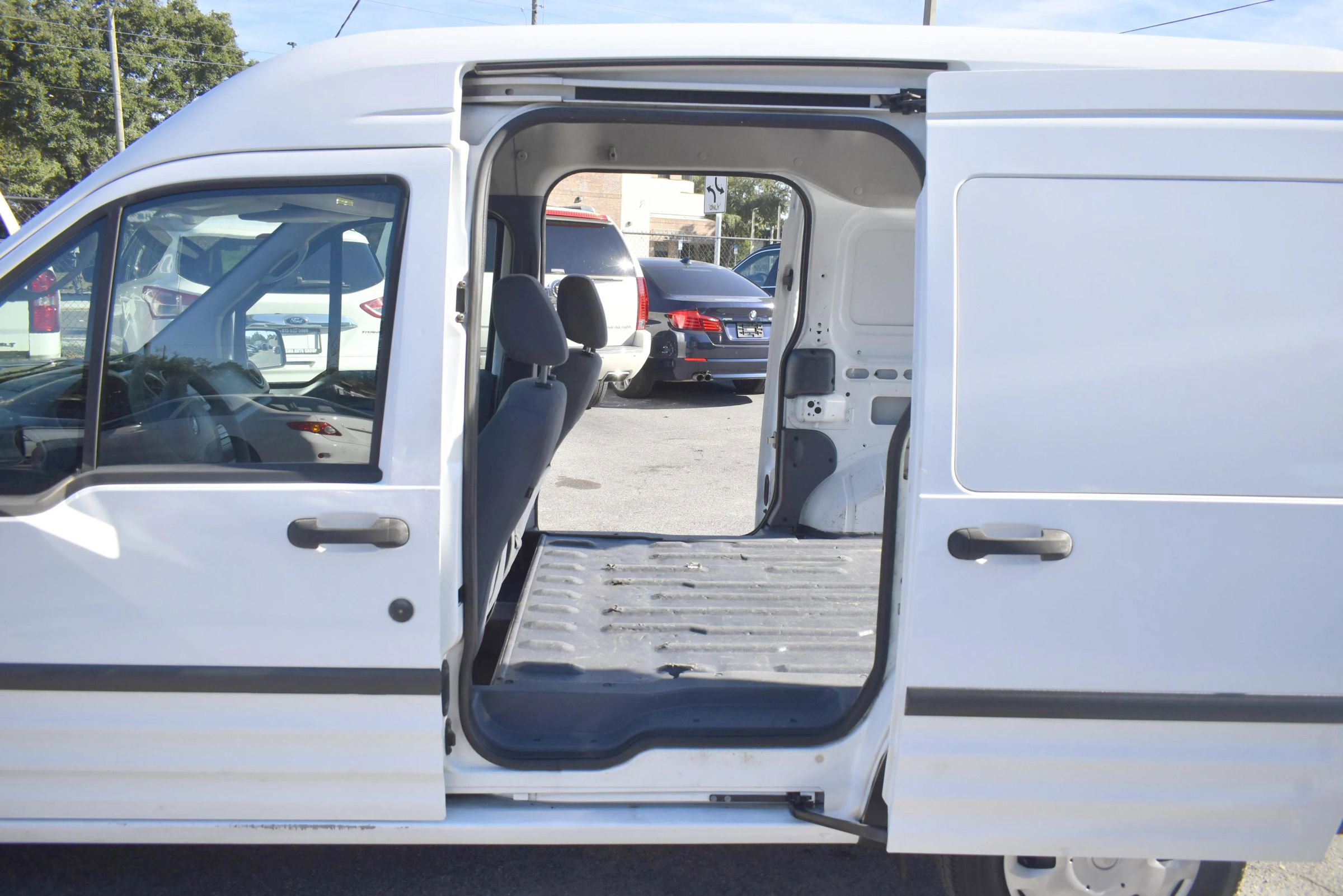 Used 2013 Ford Transit Connect XL image 10