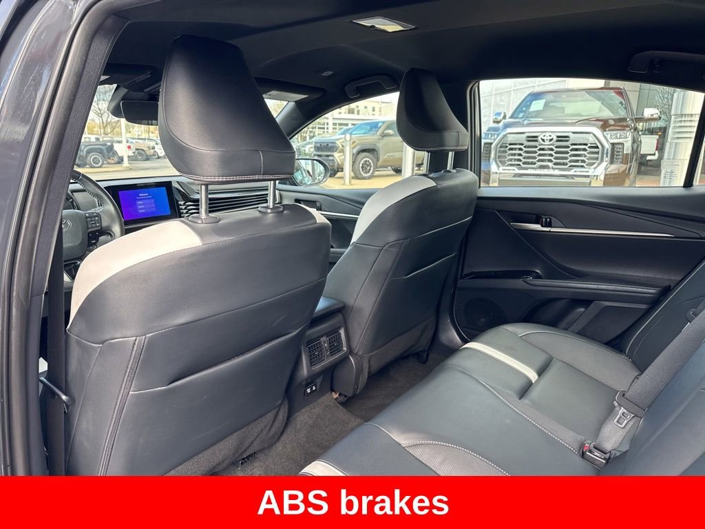 Certified 2025 Toyota Camry SE FWD image 17