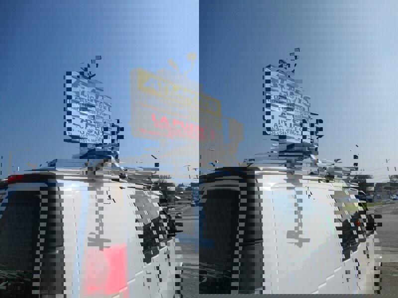 Used 2014 Chevrolet Express 2500 image 18