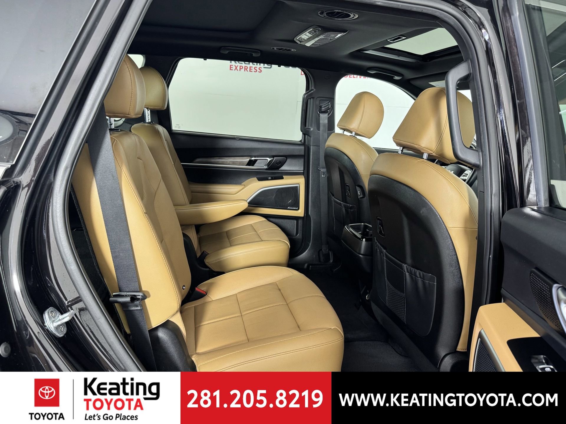 Used 2022 Kia Telluride SX w/ Towing Package image 18