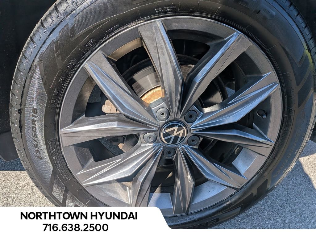 Used 2022 Volkswagen Tiguan SE image 41