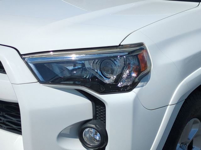 Used 2016 Toyota 4Runner SR5 image 9