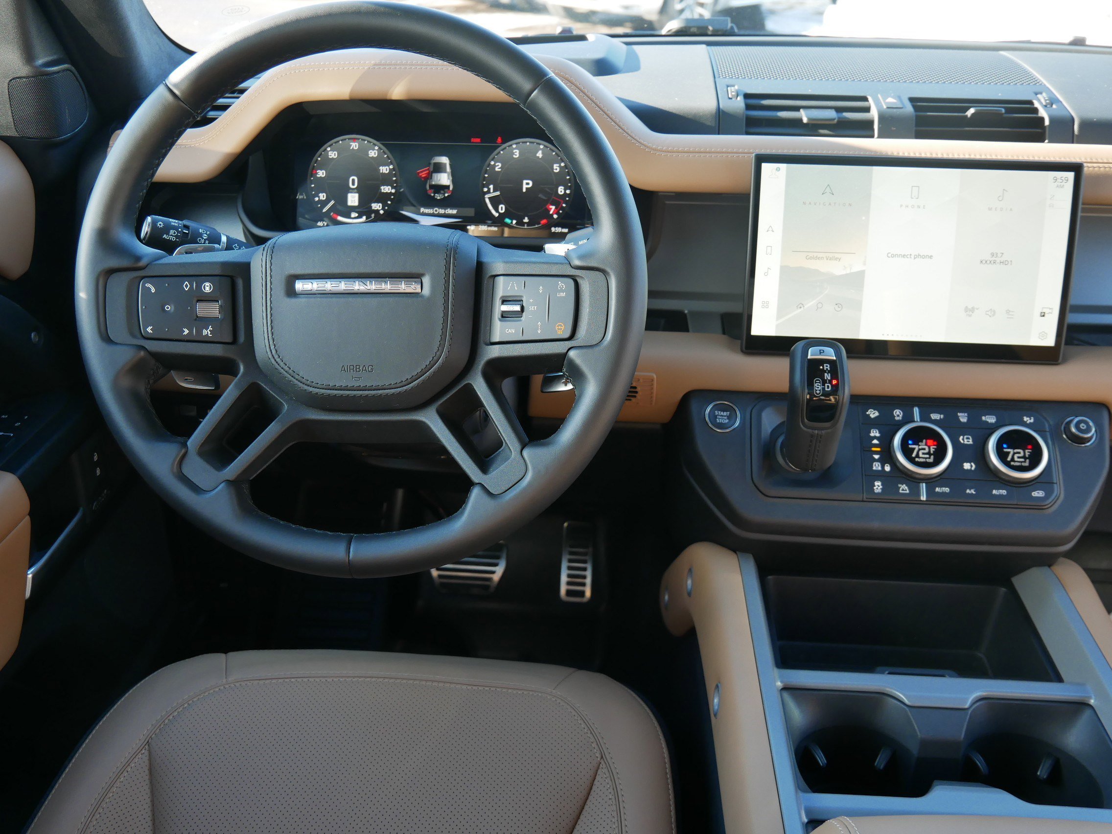 Certified 2025 Land Rover Defender 110 V8 image 20