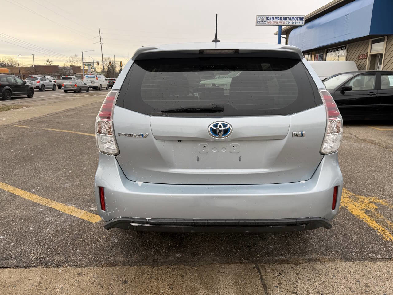 Used 2015 Toyota Prius V Two image 6