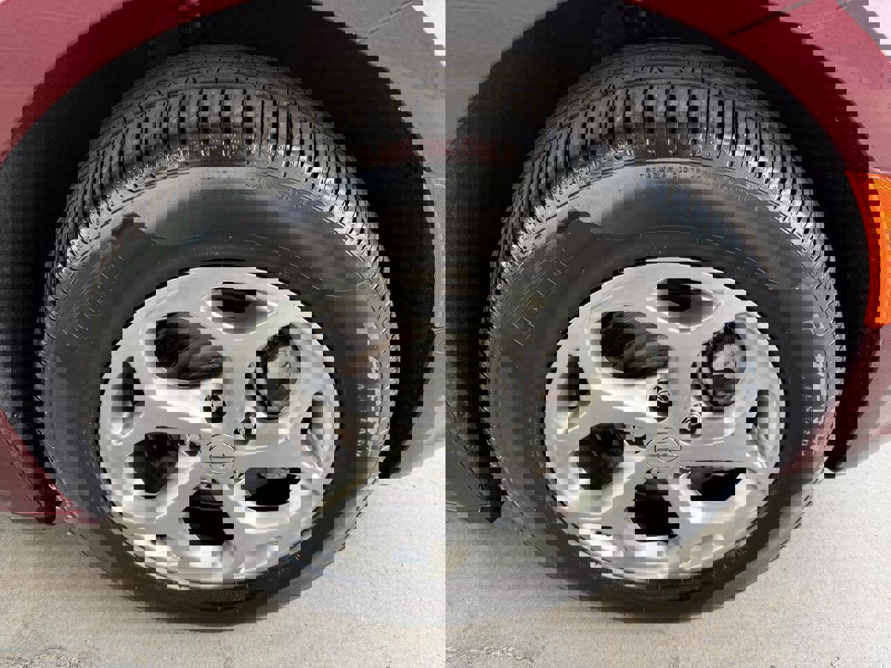 Used 2022 Chrysler Pacifica Limited w/ Uconnect Theater Family Group image 65