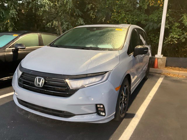 Used 2024 Honda Odyssey Sport image 11