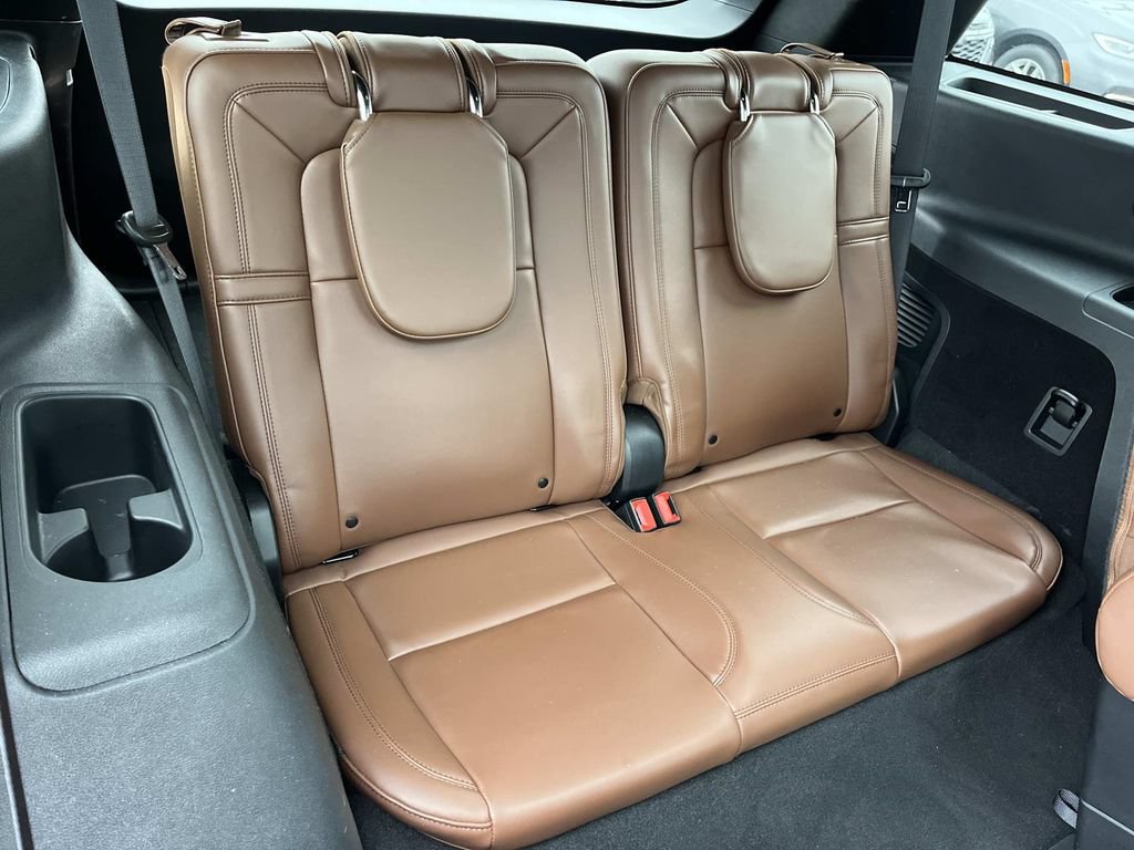 Used 2024 Lincoln Aviator Reserve w/ Equipment Group 201A AWD/4WD image 23
