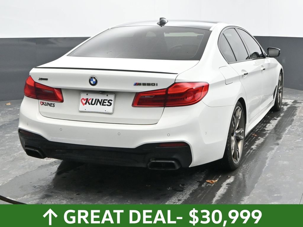 Used 2018 BMW M550i xDrive image 10