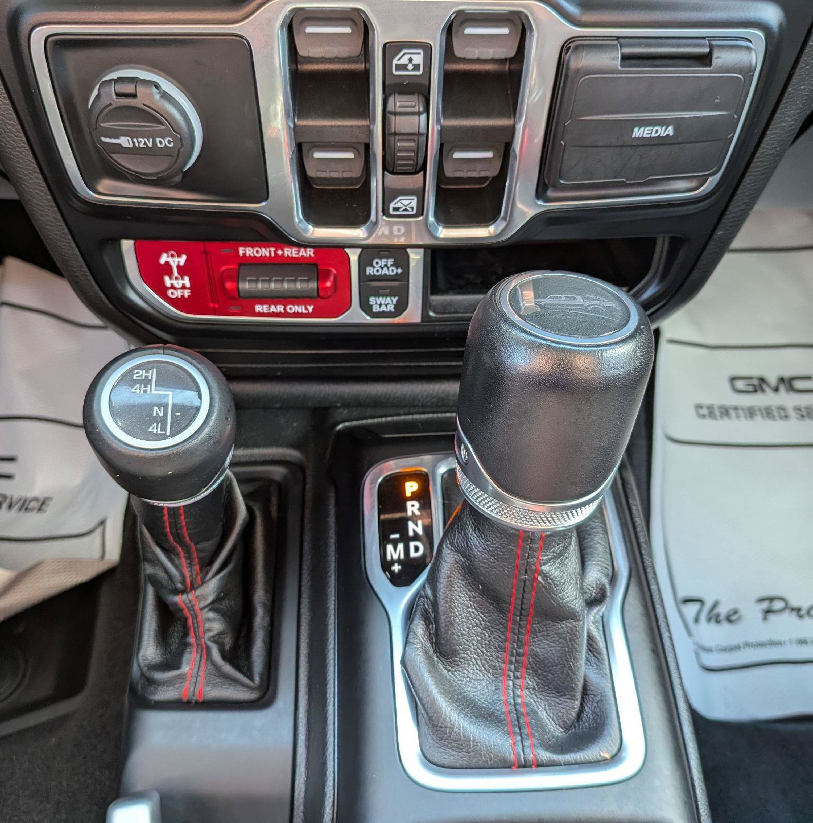 Used 2022 Jeep Gladiator Rubicon w/ LED Lighting Group AWD/4WD image 15