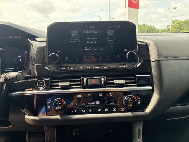 Used 2024 Nissan Pathfinder Platinum FWD image 24
