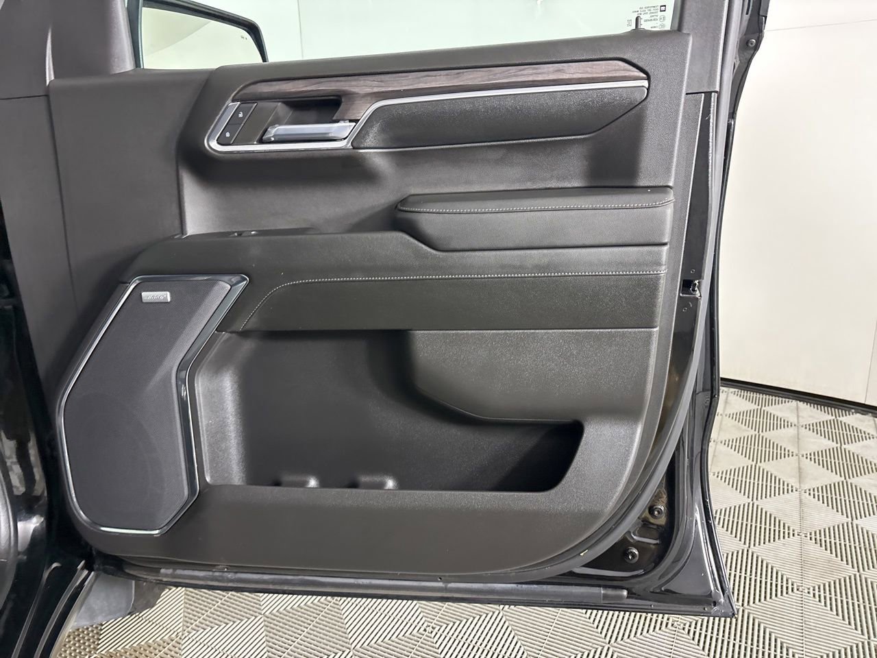 Used 2024 Chevrolet Silverado 1500 LTZ w/ Z71 Off-Road Package image 26