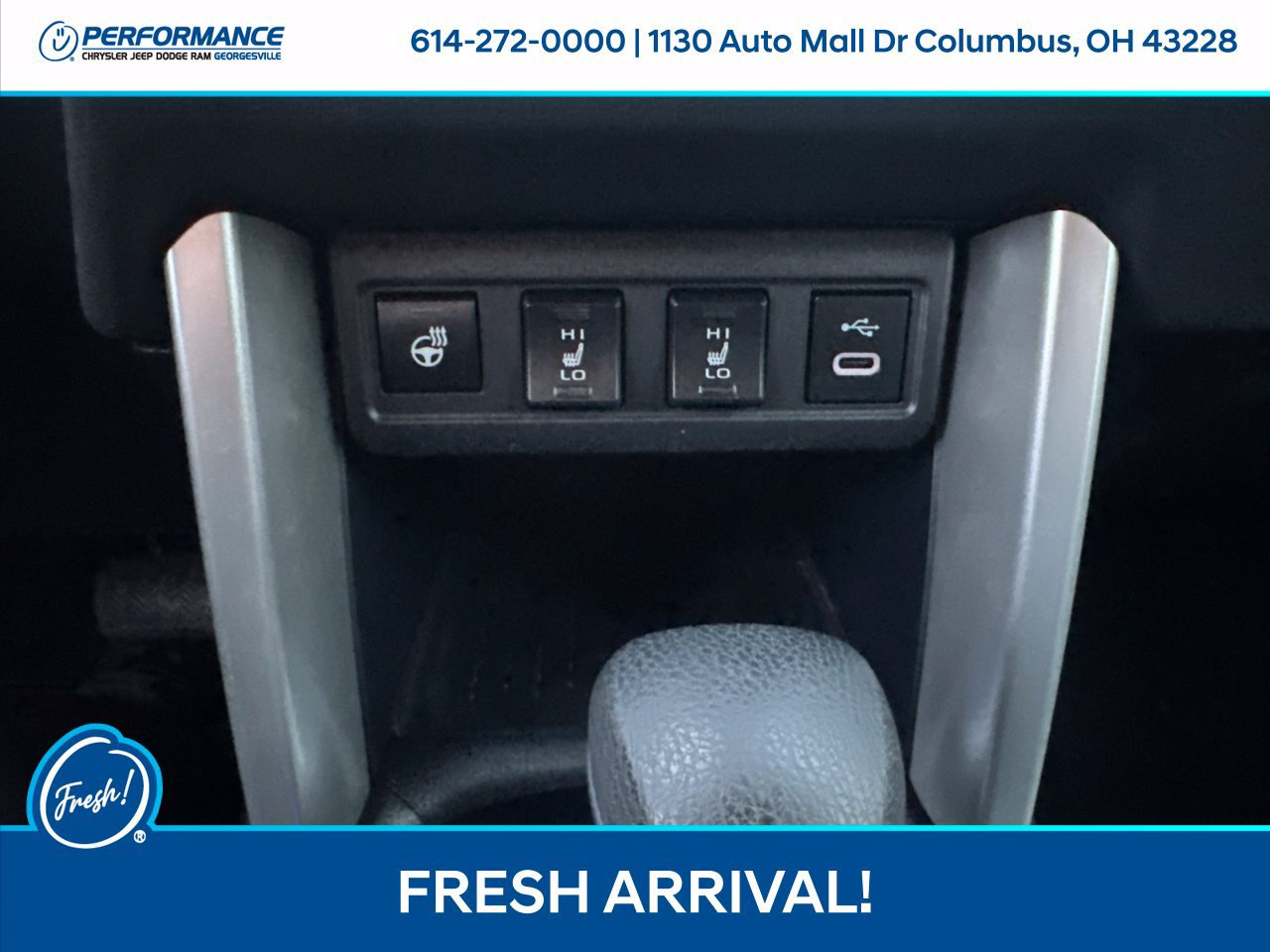 Used 2023 Toyota Corolla Cross LE AWD/4WD image 23