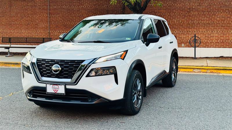 Used 2021 Nissan Rogue S FWD image 3