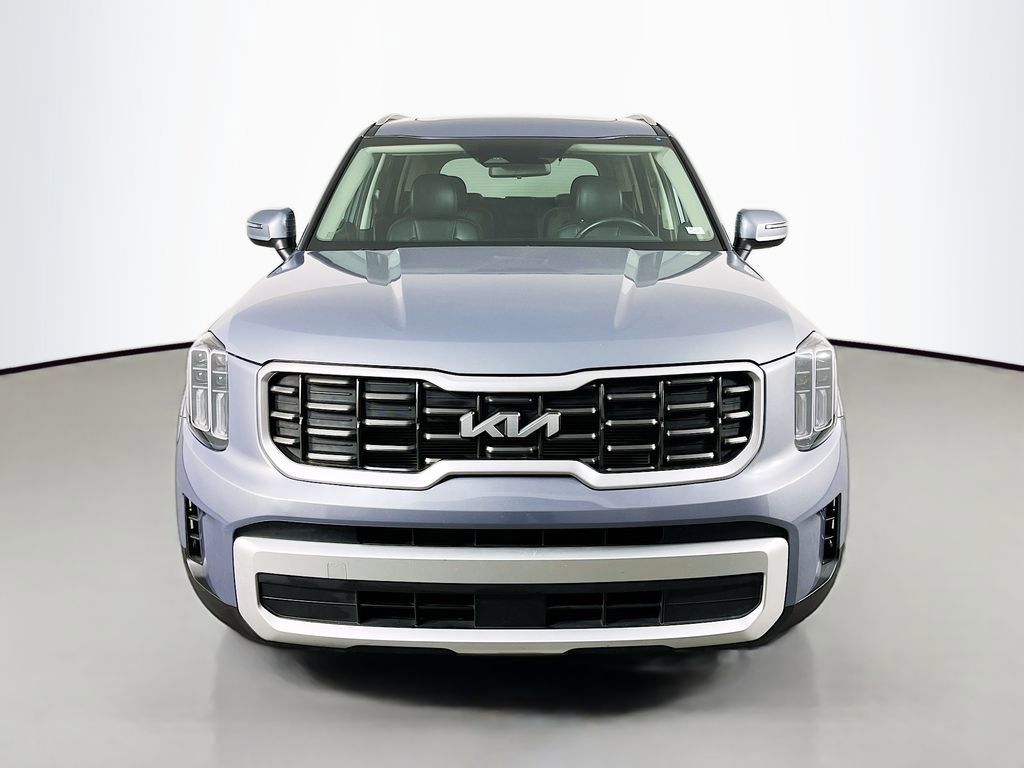 Used 2025 Kia Telluride S FWD image 3
