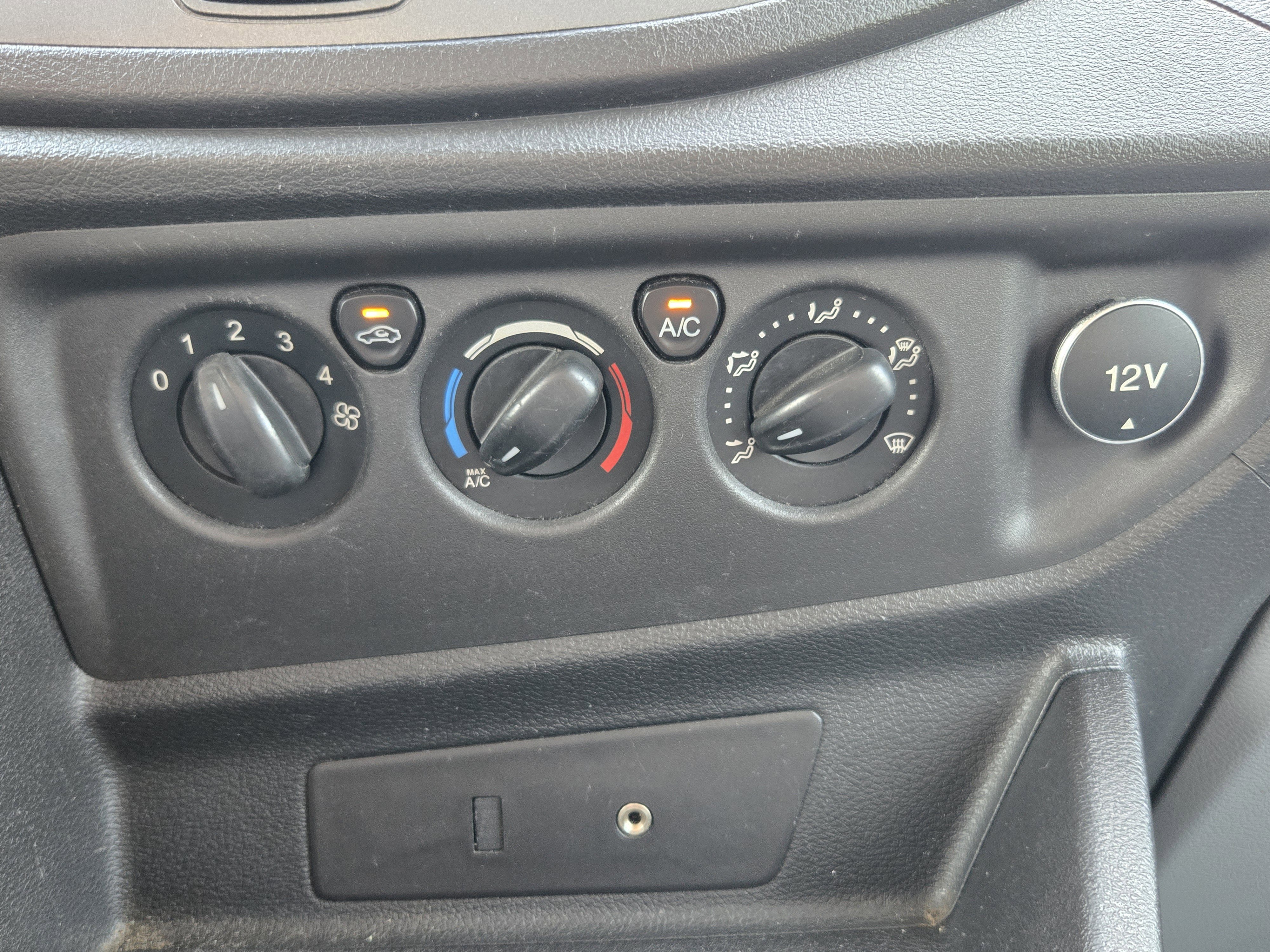 Used 2015 Ford Transit 350 156 DRW w/ Exterior Upgrade Package image 13