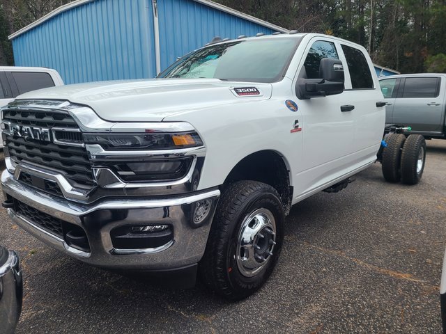 New 2026 RAM 3500 Tradesman image 2