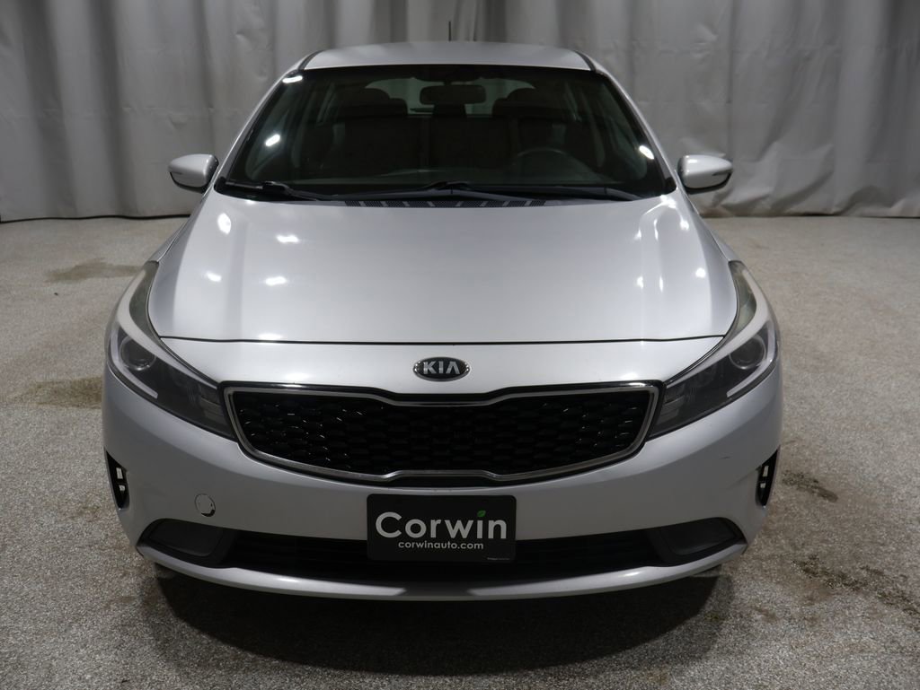 Used 2017 Kia Forte LX image 6