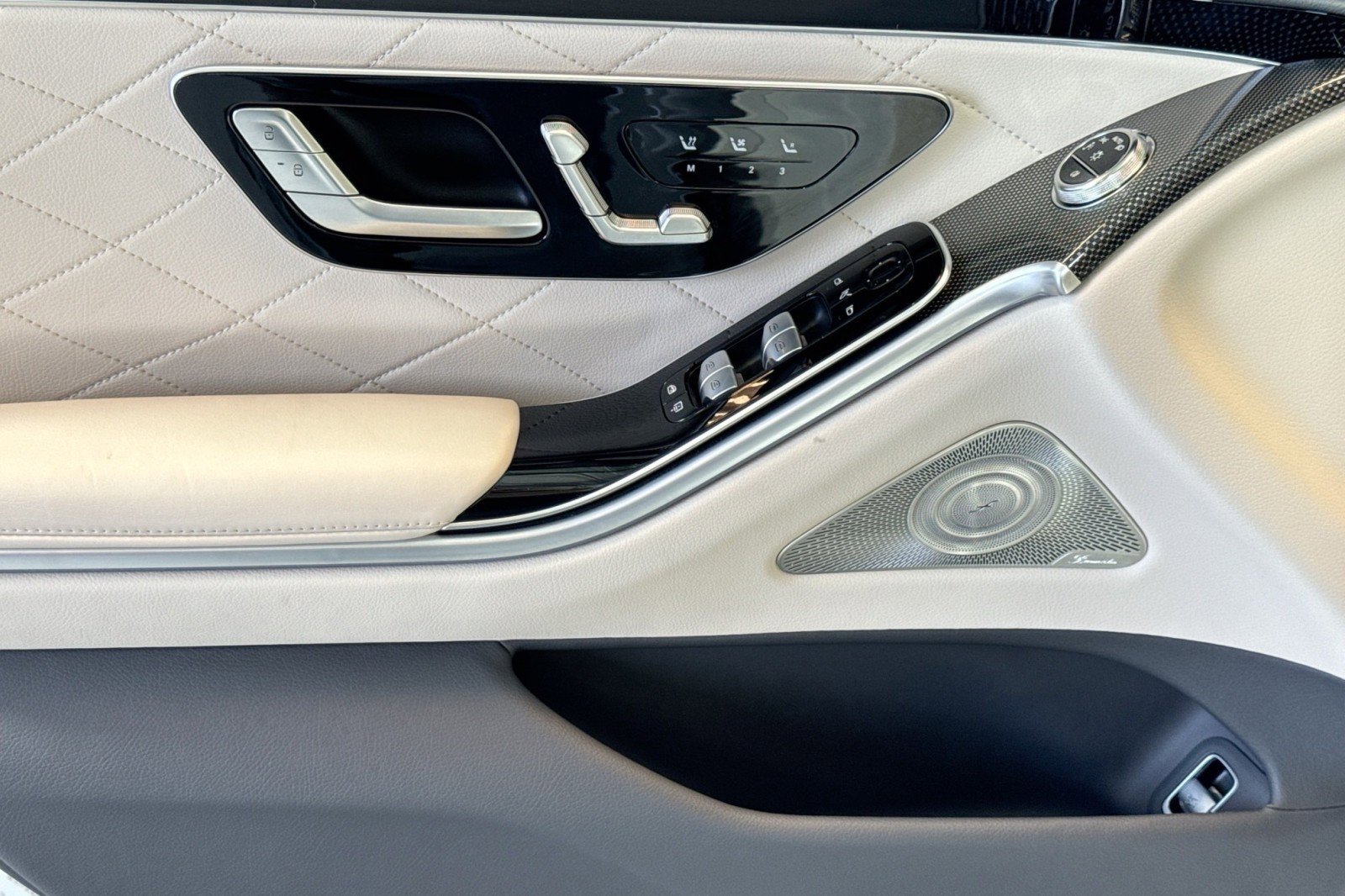 Certified 2025 Mercedes-Benz S 580 4MATIC Sedan image 17