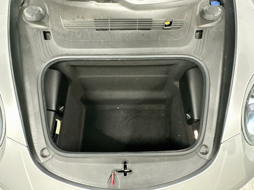 Certified 2018 Porsche 911 Carrera RWD image 25