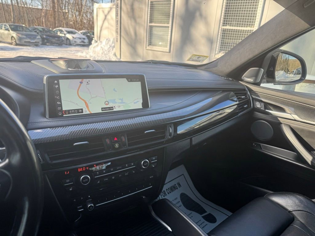 Used 2018 BMW X6 M image 40