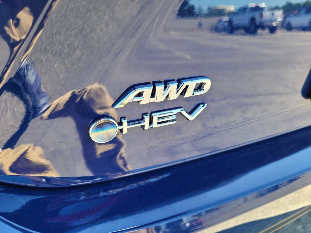 Used 2025 Toyota Camry SE AWD/4WD image 26