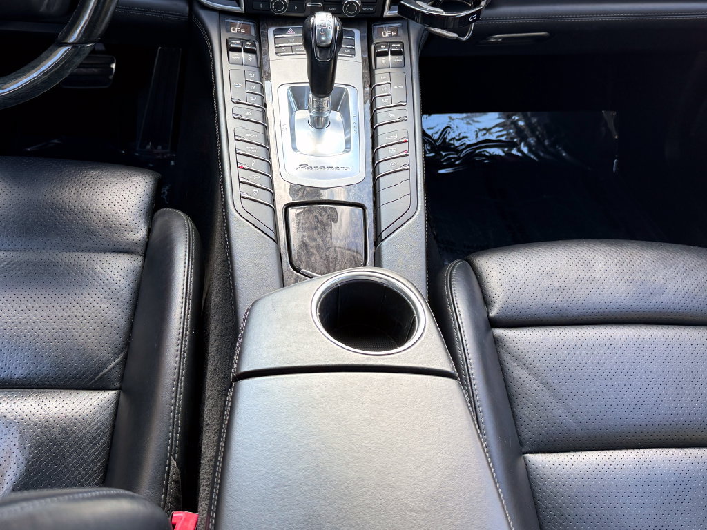 Used 2012 Porsche Panamera 4S image 34
