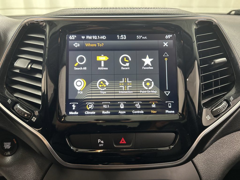 Used 2019 Jeep Cherokee Limited AWD/4WD image 16