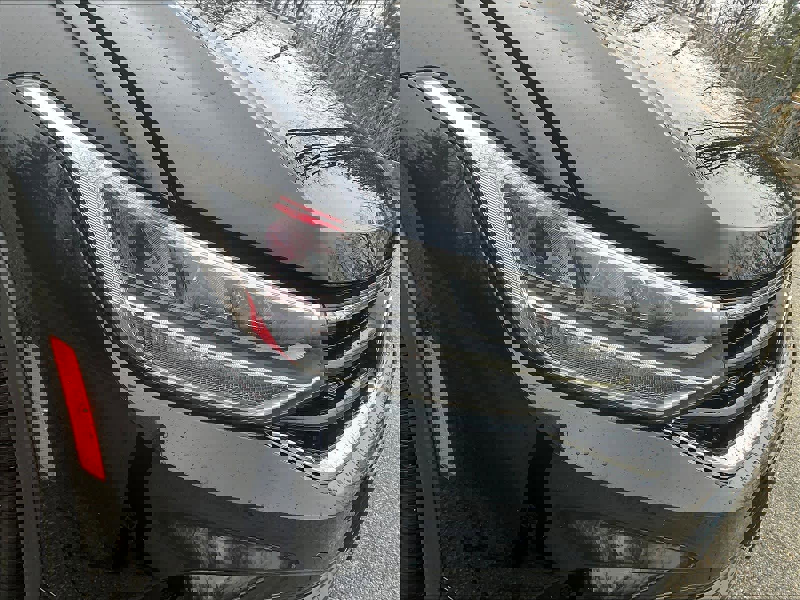 Certified 2023 Volkswagen Tiguan SE R-Line image 32