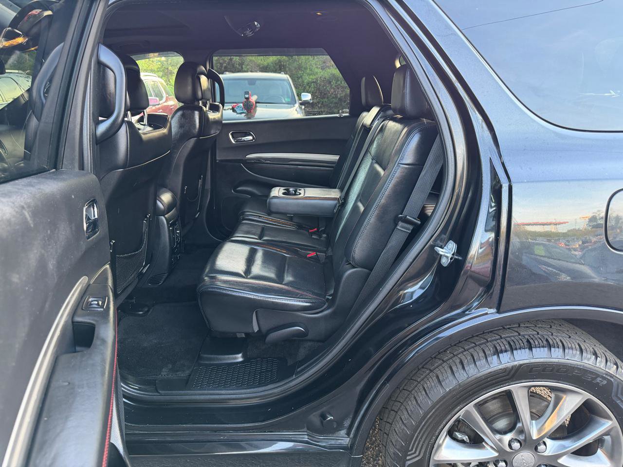 Used 2015 Dodge Durango R/T w/ Premium Nappa Leather Group AWD/4WD image 17