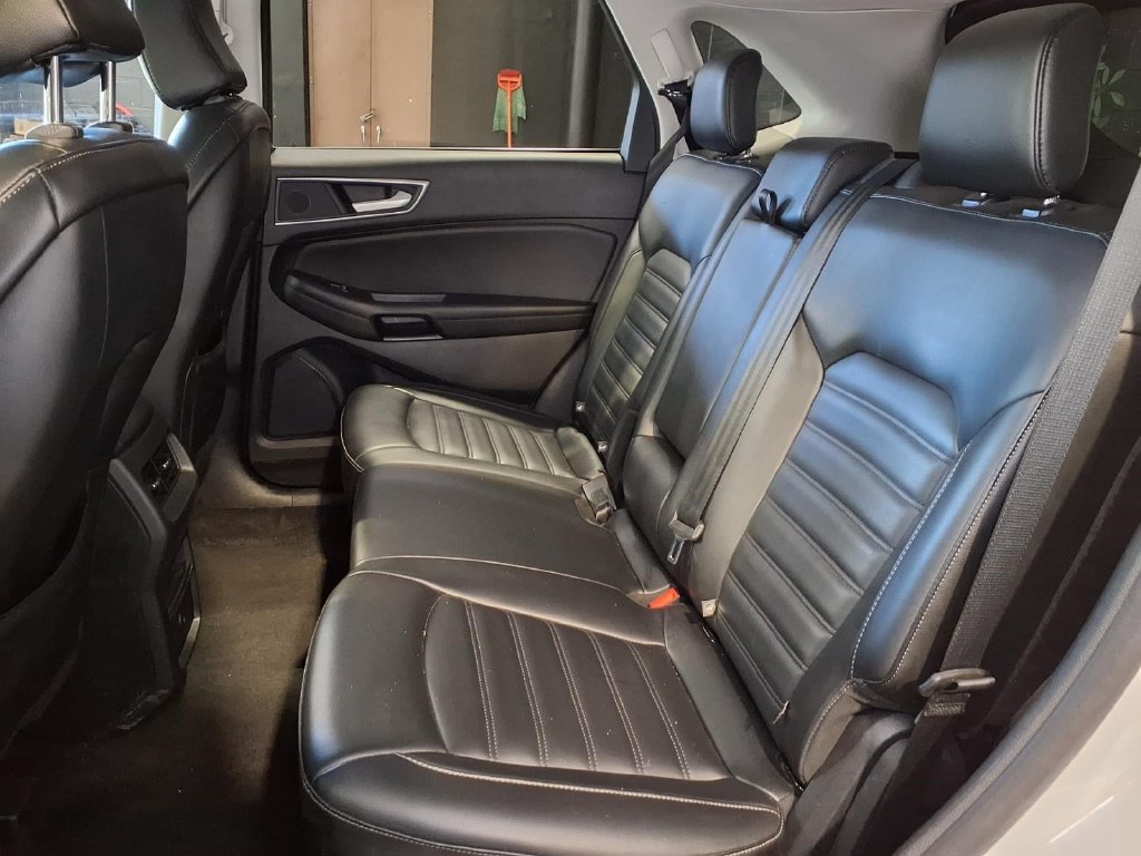 Certified 2024 Ford Edge SEL AWD/4WD image 19