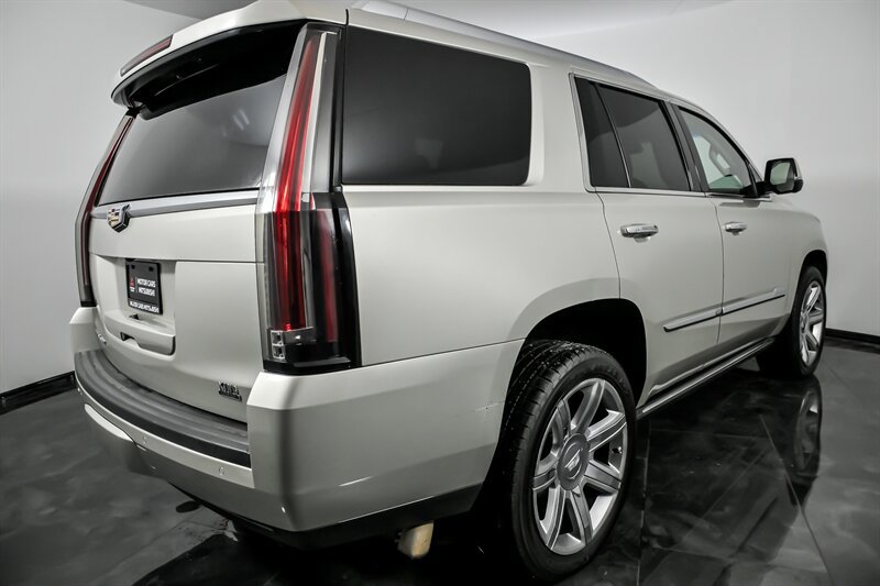 Used 2015 Cadillac Escalade Premium image 10