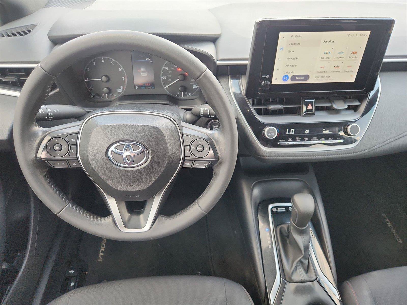 Used 2024 Toyota Corolla SE FWD image 11