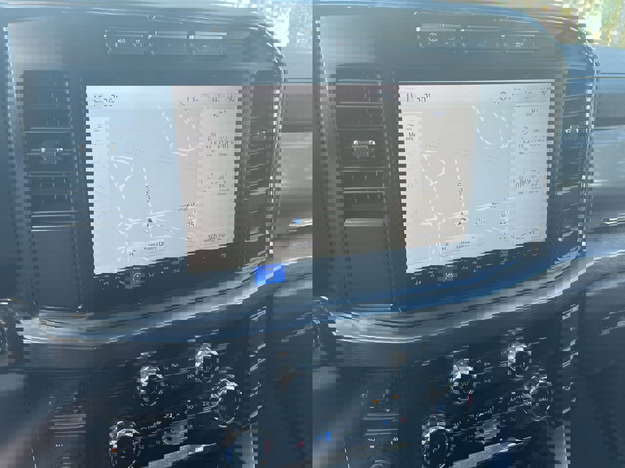 Used 2024 Ford F250 Lariat image 34