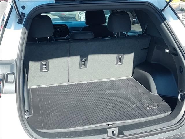 New 2026 Chevrolet Equinox LT w/ Midnight Edition image 9