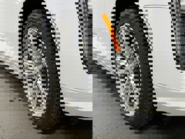 New 2026 Cadillac CT4 Luxury image 13