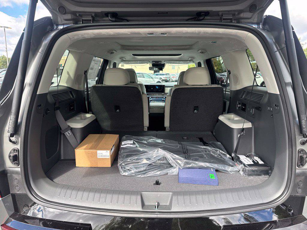 New 2027 Hyundai Santa Fe Calligraphy w/ Tow & Go Package AWD/4WD image 8