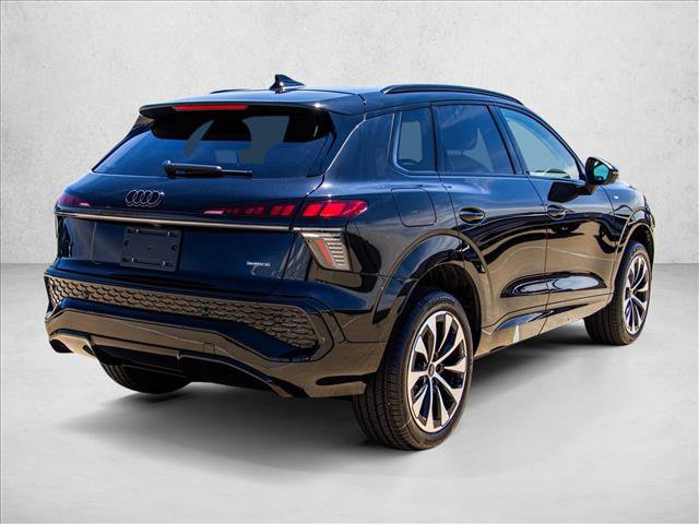 New 2026 Audi Q3 quattro 2.0T AWD/4WD image 5