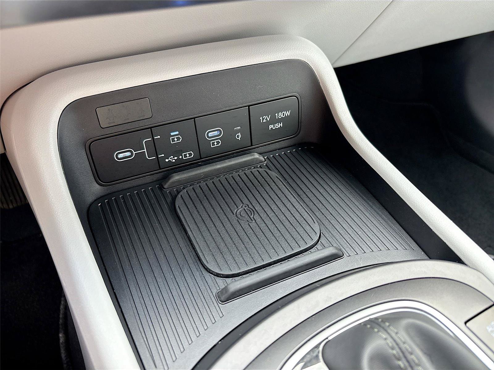 Certified 2026 Hyundai Kona SEL Sport AWD/4WD image 31