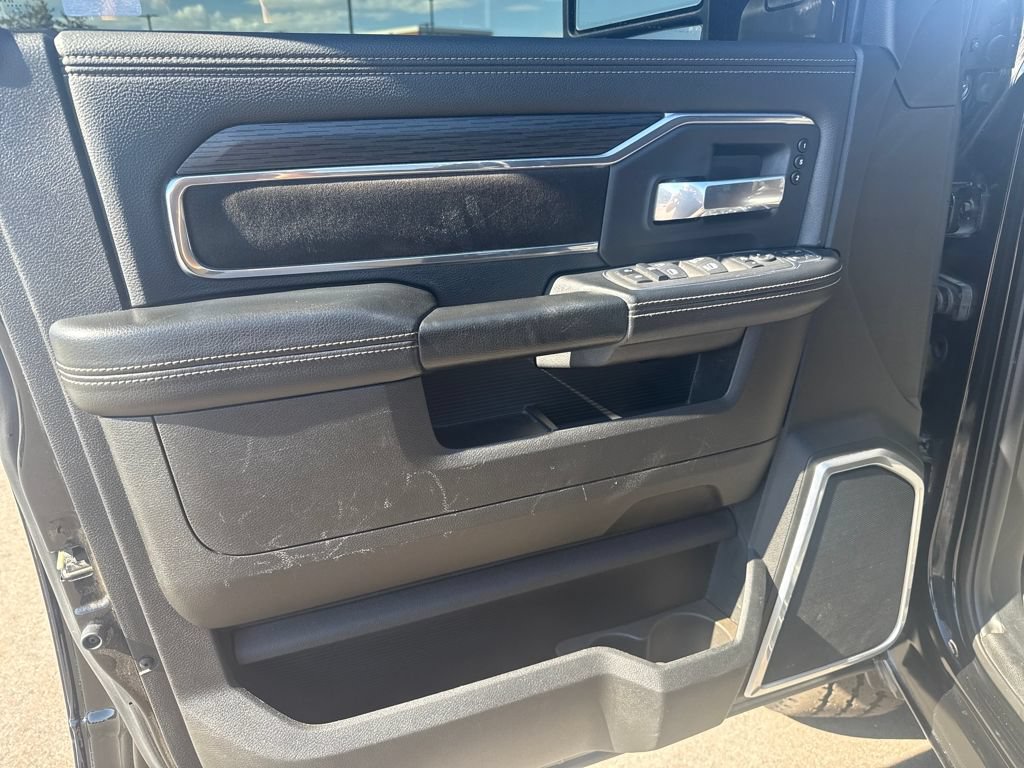 Used 2024 RAM 3500 Laramie w/ Sport Appearance Package AWD/4WD image 13