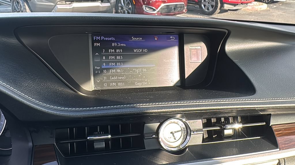 Used 2017 Lexus ES 350 w/ Luxury Package FWD image 20
