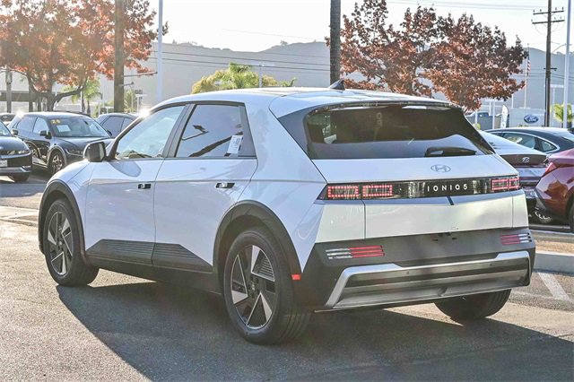New 2026 Hyundai Ioniq 5 SEL image 8