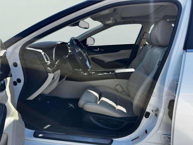 Used 2022 Nissan Maxima Platinum w/ Sport Mat Group FWD image 16