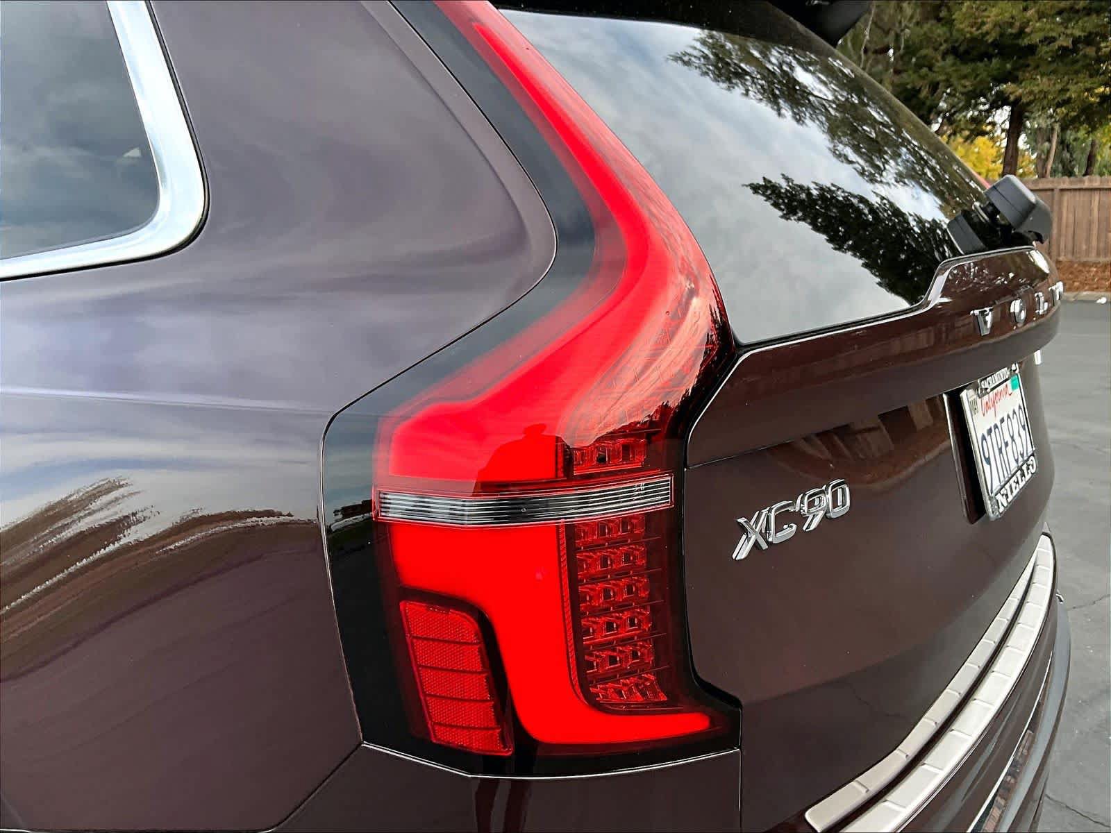 Used 2025 Volvo XC90 B5 Core w/ Protection Package Premier AWD/4WD image 32