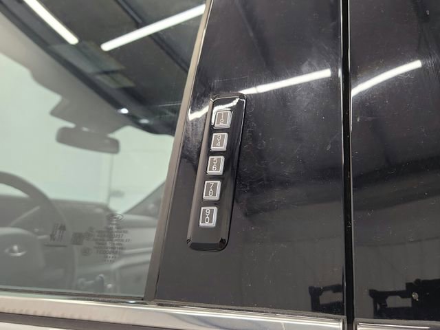 Used 2024 Ford F250 Platinum w/ FX4 Off-Road Package image 52