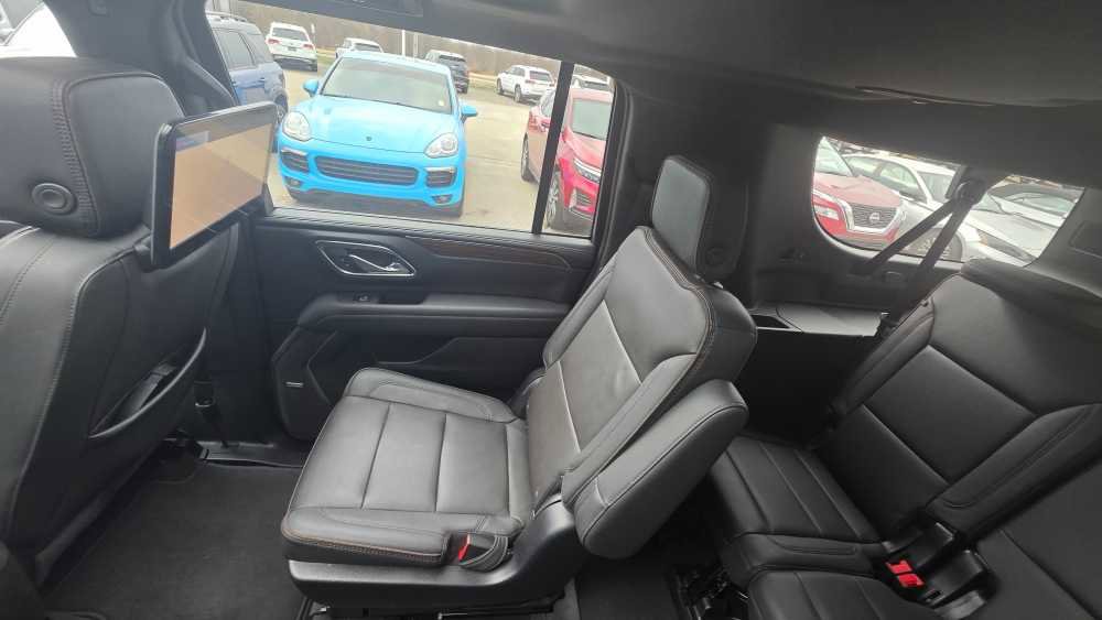 Used 2024 Chevrolet Suburban High Country w/ Advanced Technology Package AWD/4WD image 26