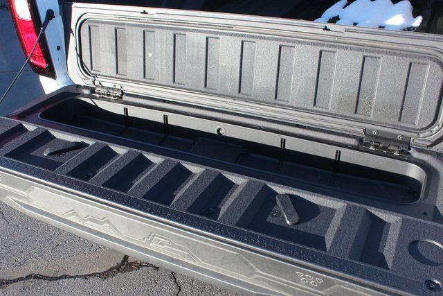 New 2025 GMC Canyon AT4 image 50