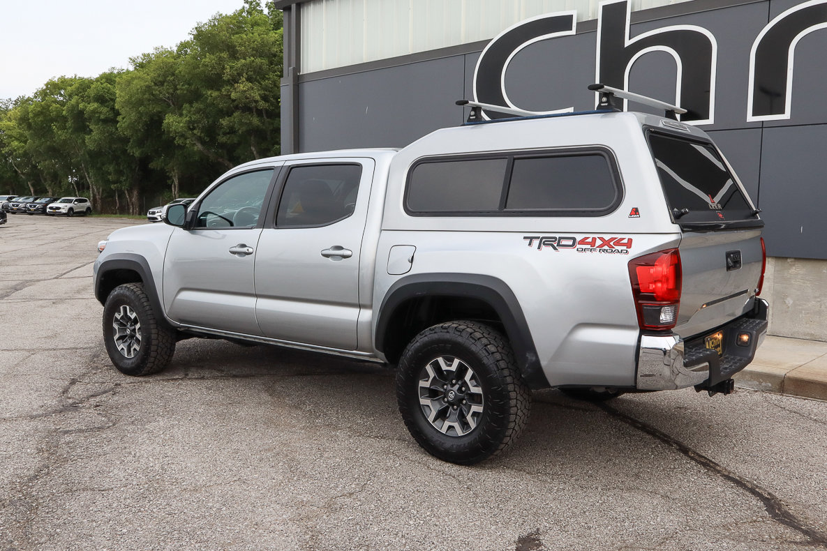 Used 2022 Toyota Tacoma TRD Off-Road image 6